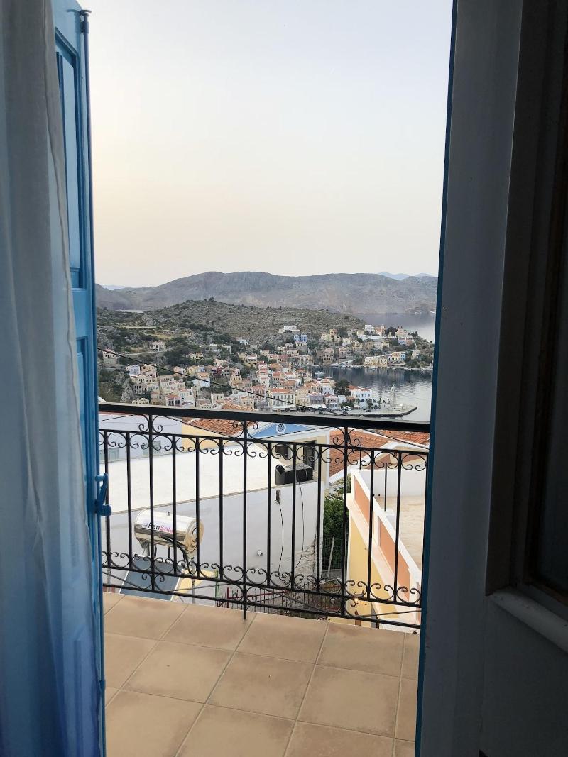Hotel Fiona Sými Luaran gambar