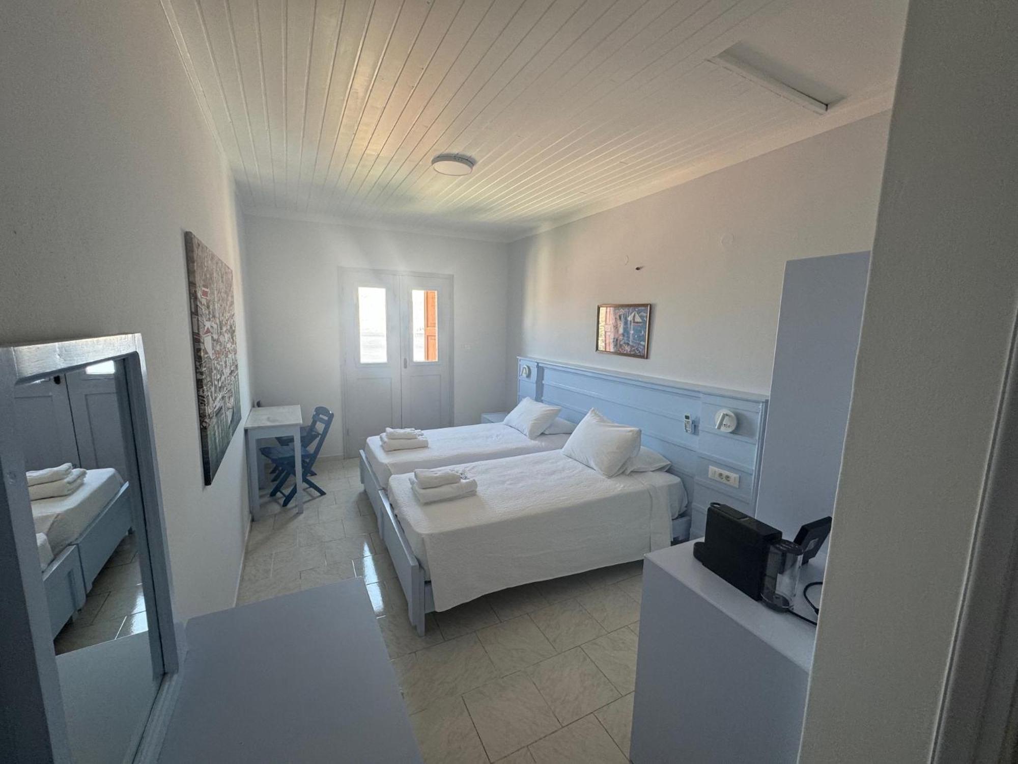 Hotel Fiona Sými Luaran gambar