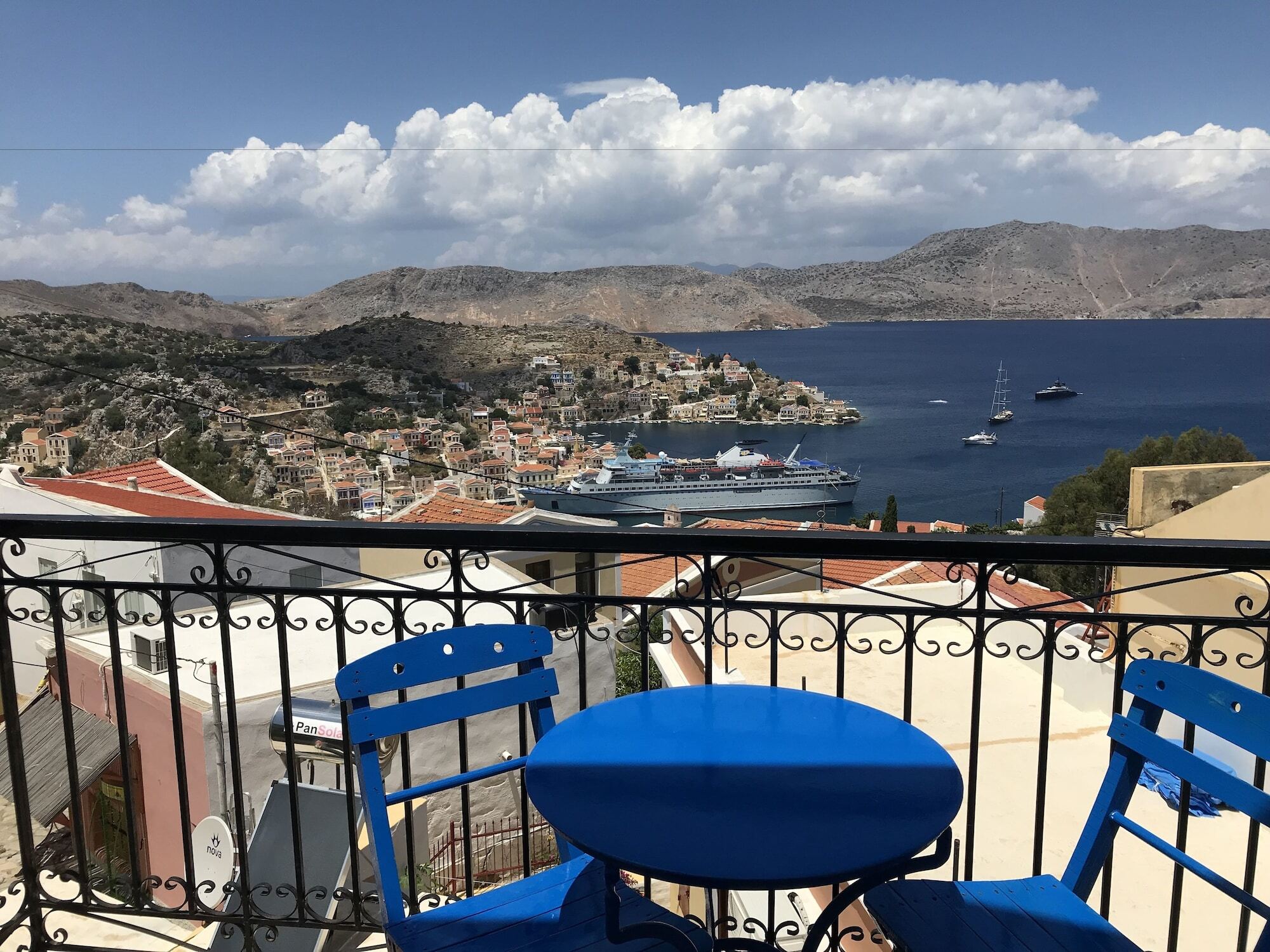 Hotel Fiona Sými Luaran gambar